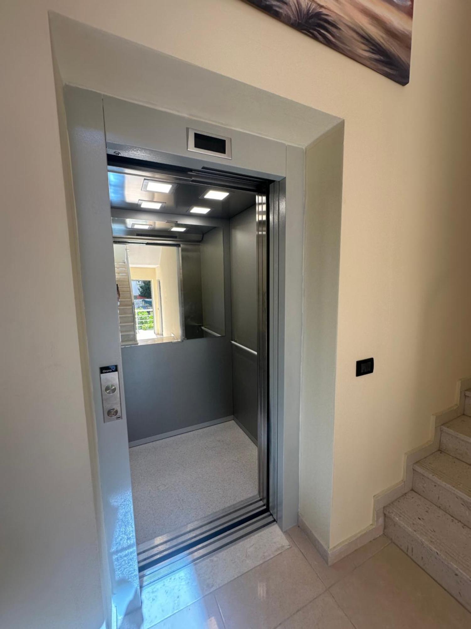 Deor Hotel Shëngjin 외부 사진